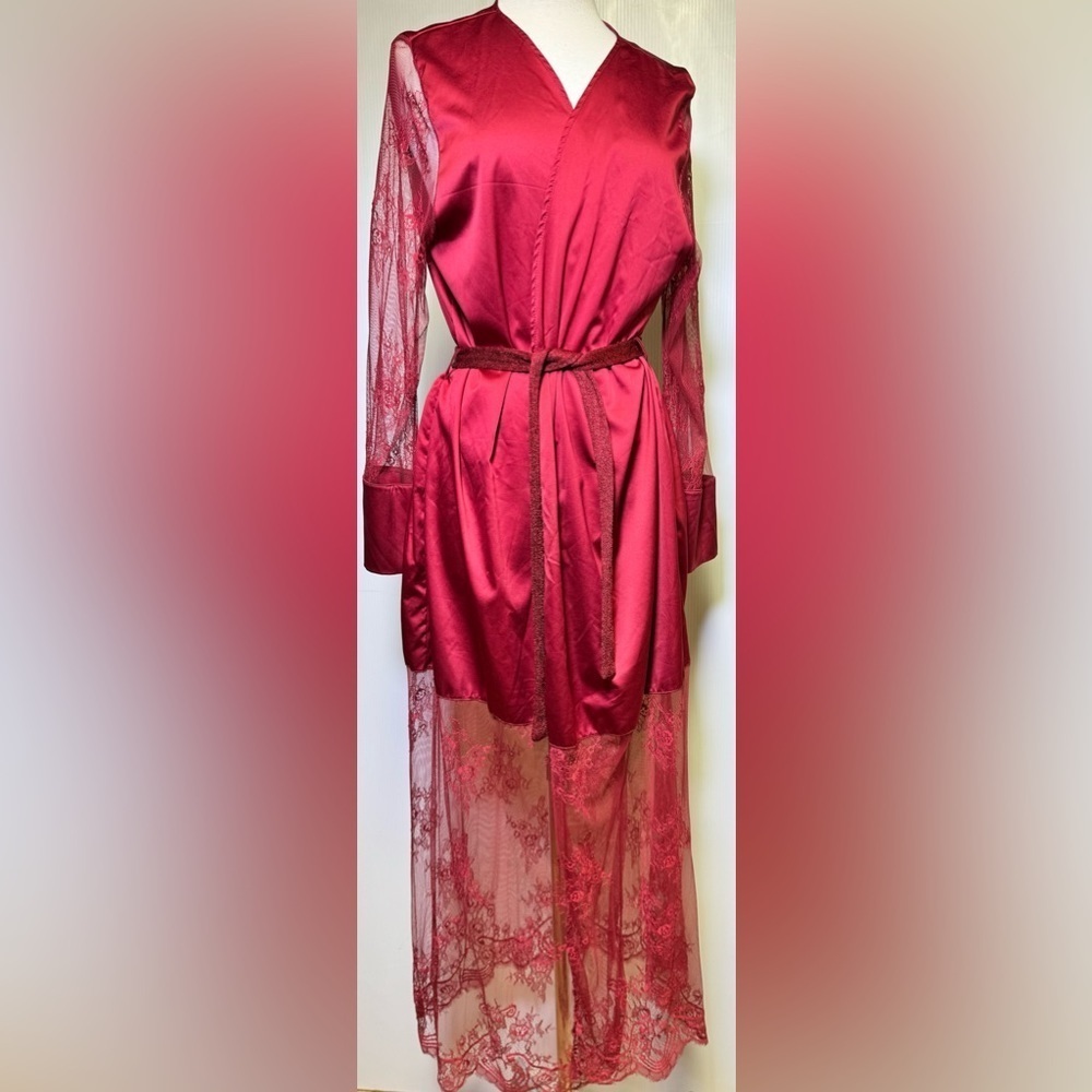 Woman’s Housecoat